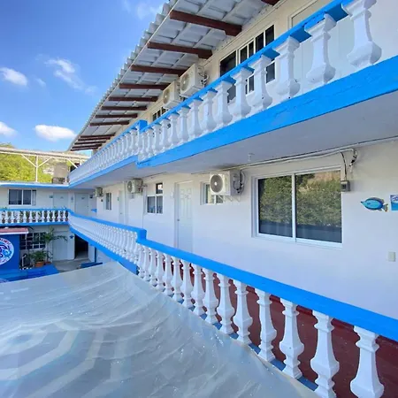 Oyo Hotel Zihuatanejo Malibu