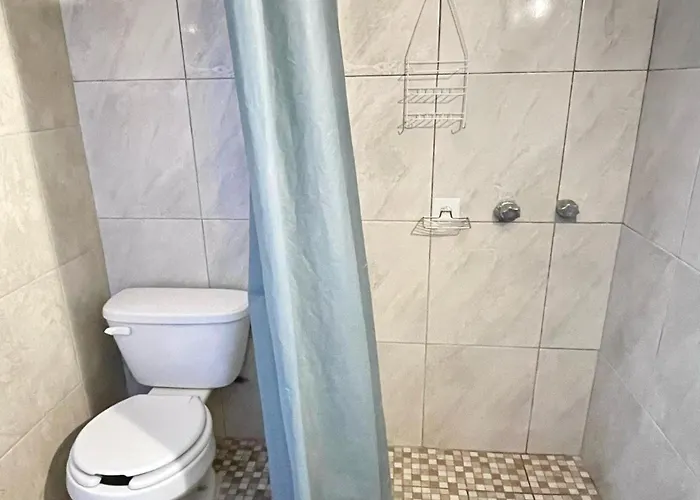 Hotel Oyo Malibu 3*