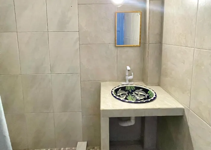 Oyo Malibu Hotel 3*