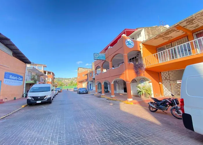 Oyo Malibu Hotel Zihuatanejo