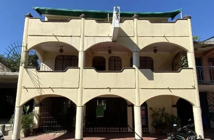 Hotel Oyo Malibu