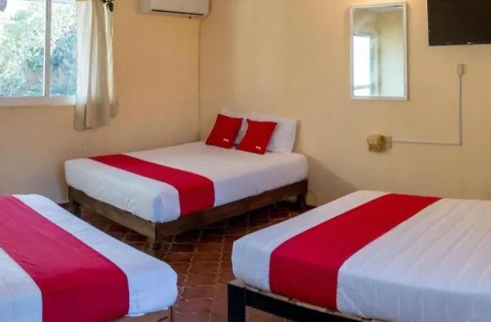 Oyo Malibu Hotel 3*